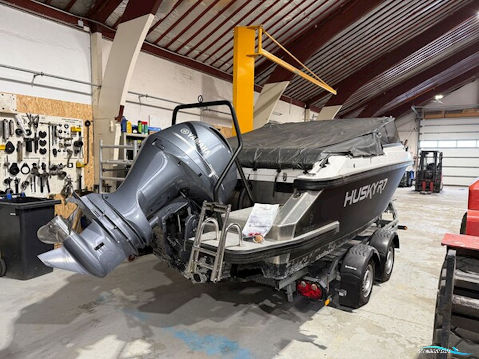 Finnmaster Husky R7 – Kvalitetsaluminium og 200 HK power