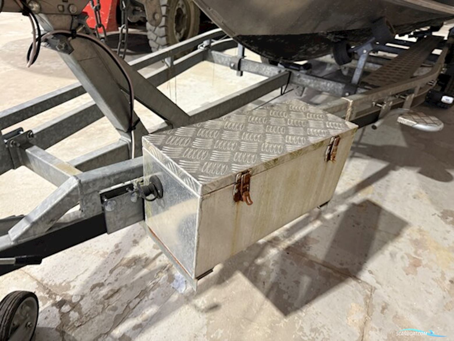 Finnmaster Husky R7 – Kvalitetsaluminium og 200 HK power