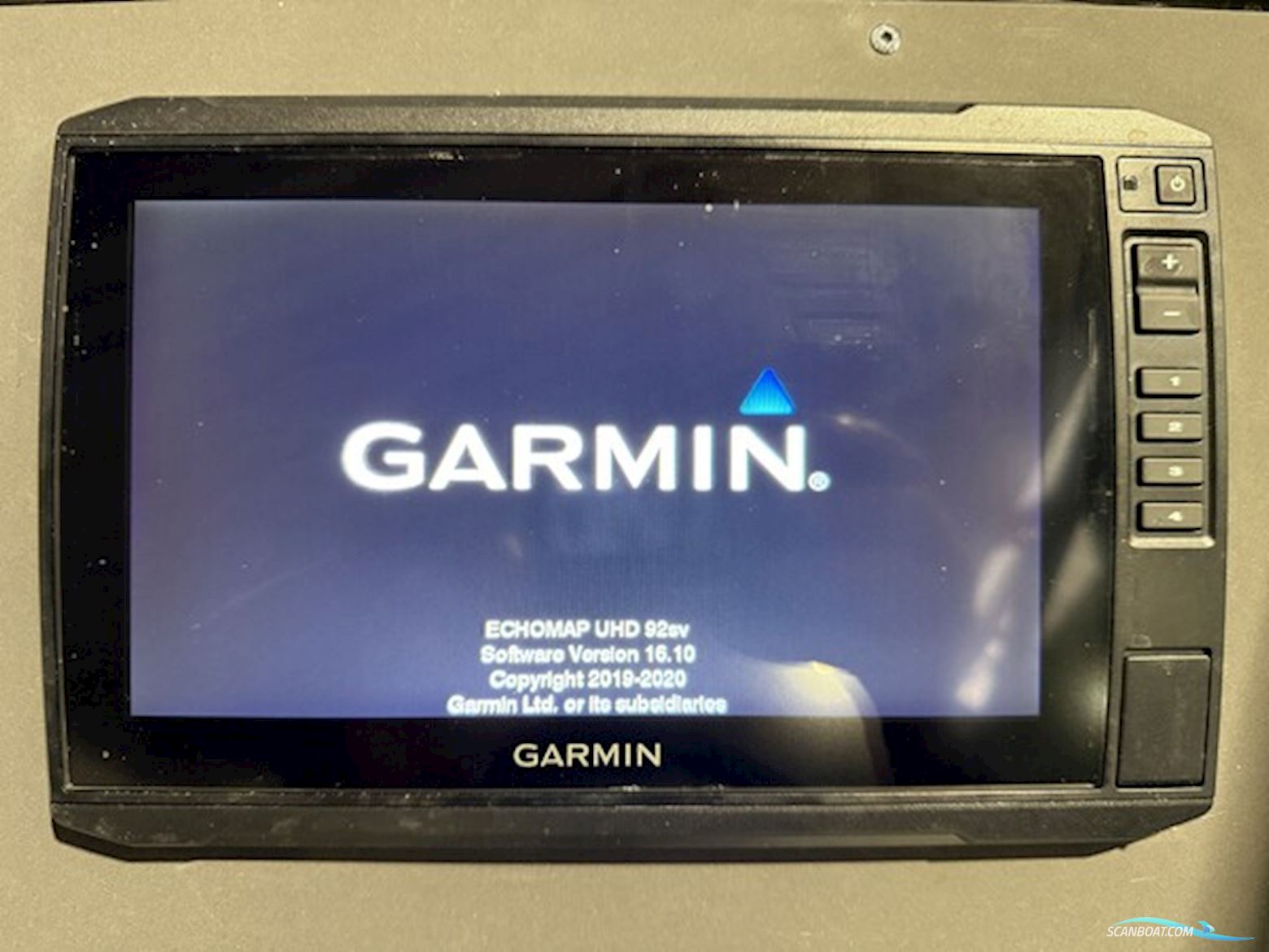 Finnmaster Husky R7 – Kvalitetsaluminium og 200 HK power