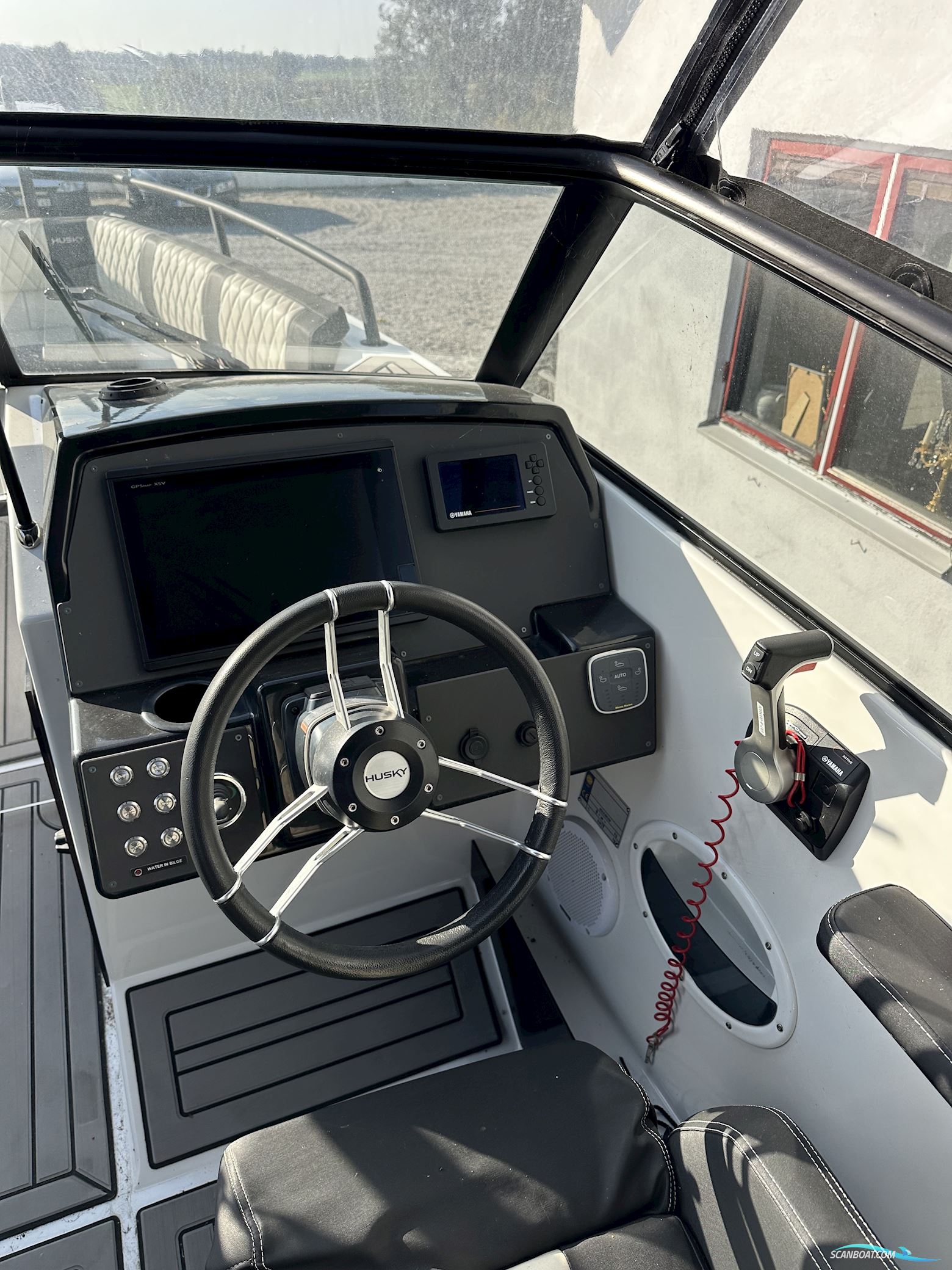 FINNMASTER Husky R8 S