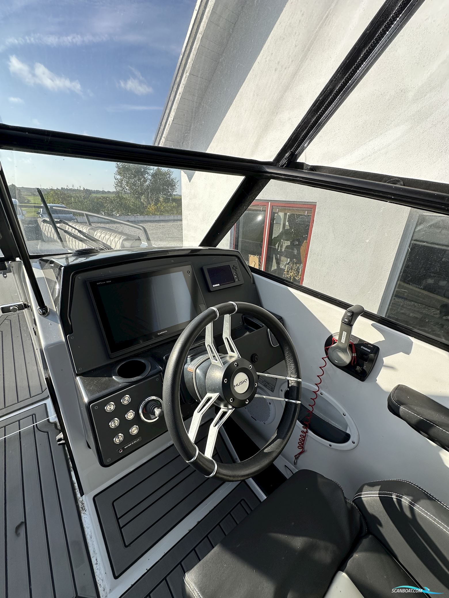 FINNMASTER Husky R8 S