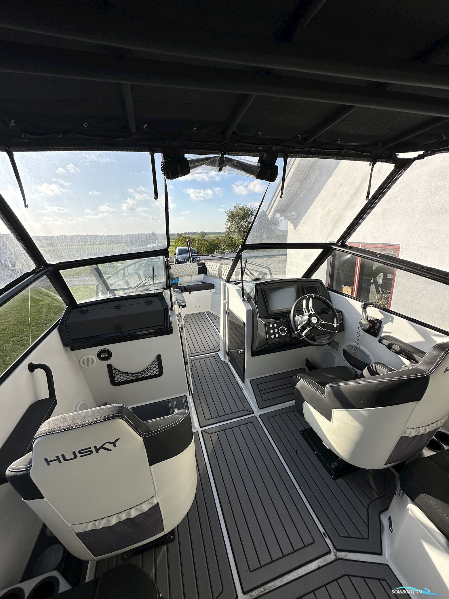 FINNMASTER Husky R8 S