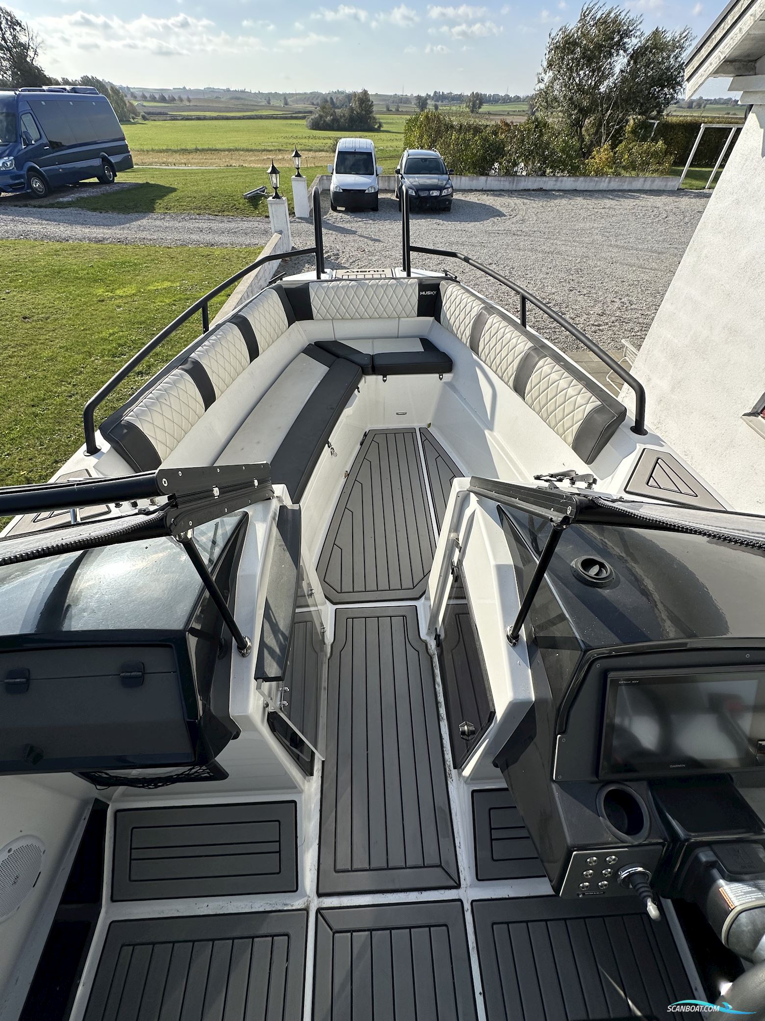 FINNMASTER Husky R8 S