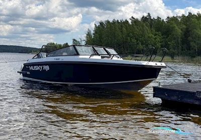 Finnmaster Husky R8 Motorboot 2021, mit Yamaha F300 motor, Finland