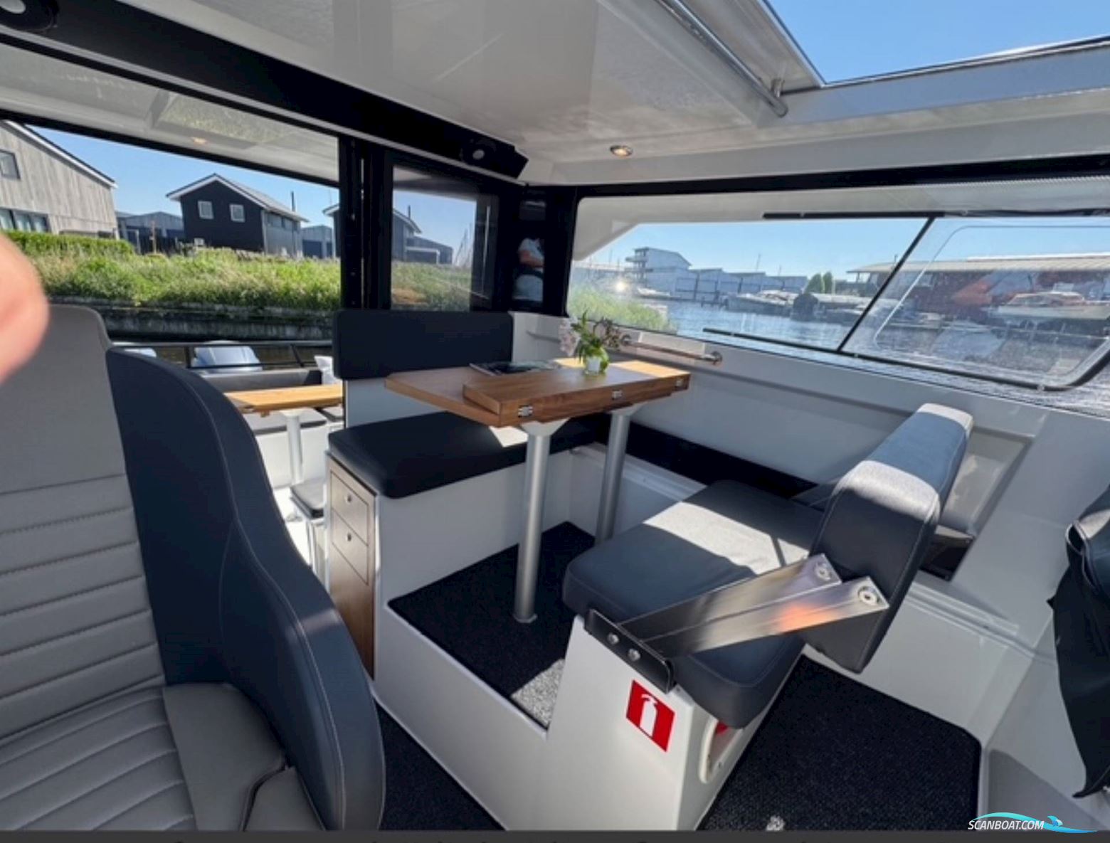 Finnmaster Pilot 8 - 2 X F200 Yamaha/Udstyr