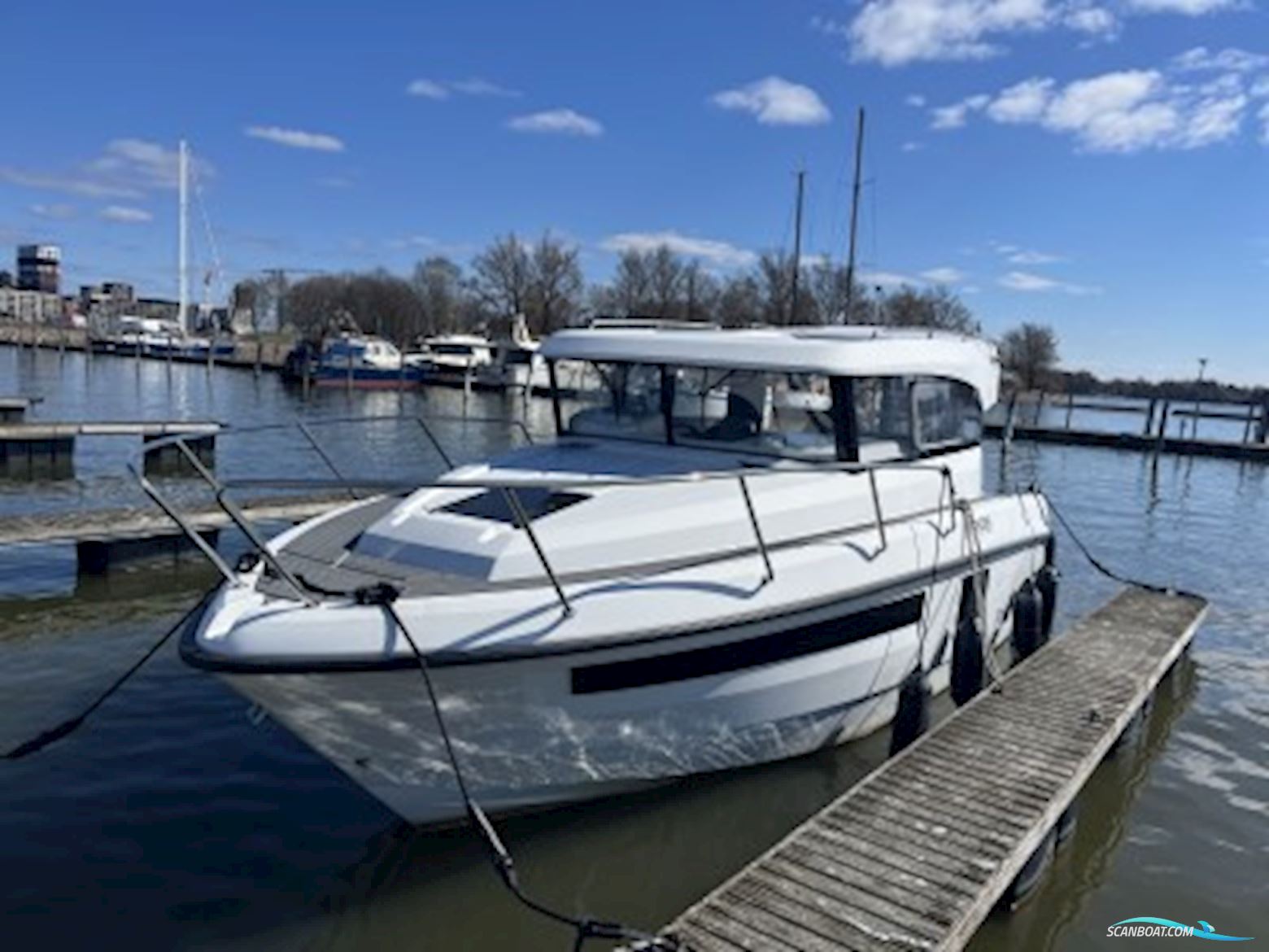 Finnmaster Pilot 8