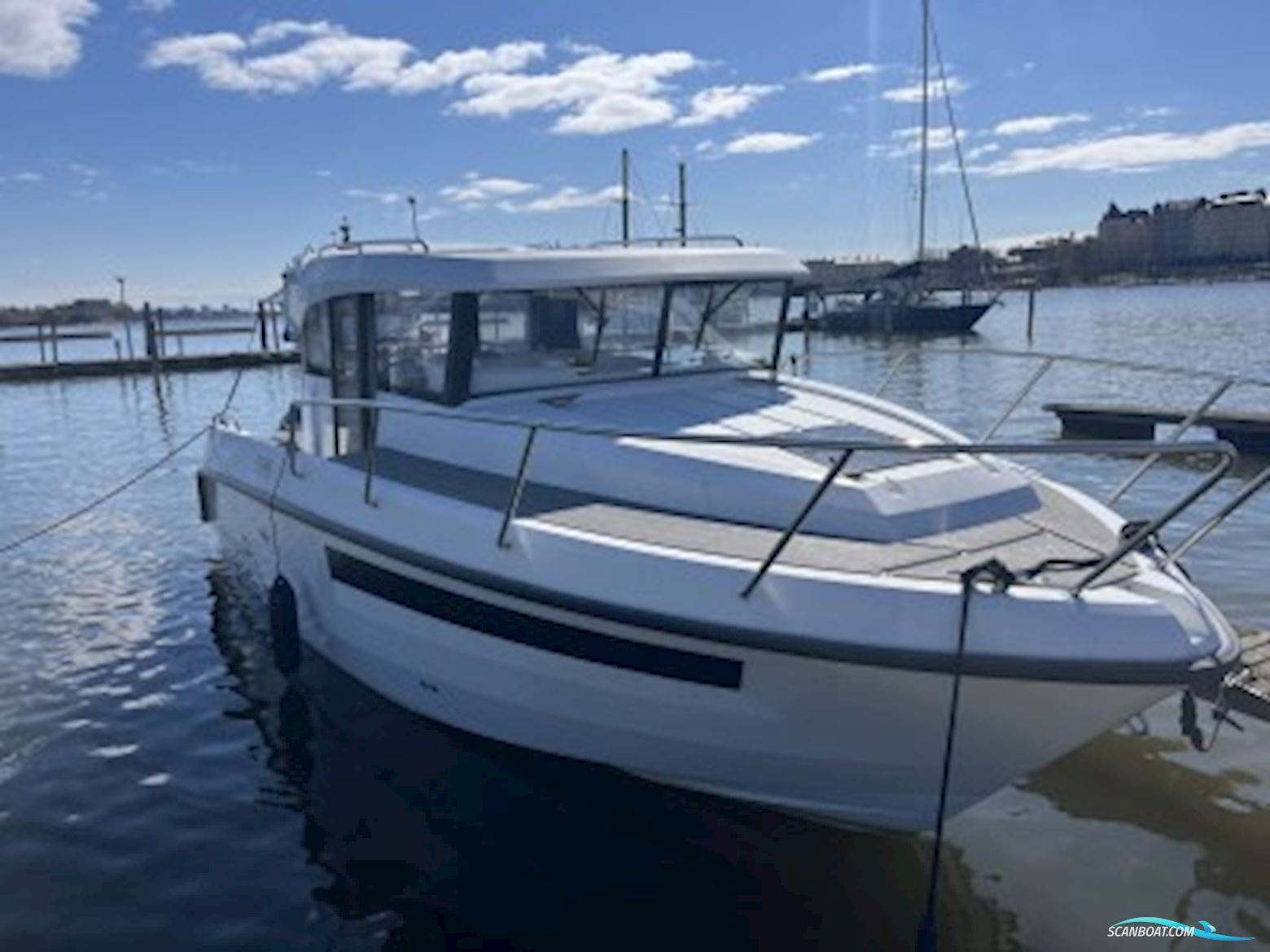 Finnmaster Pilot 8