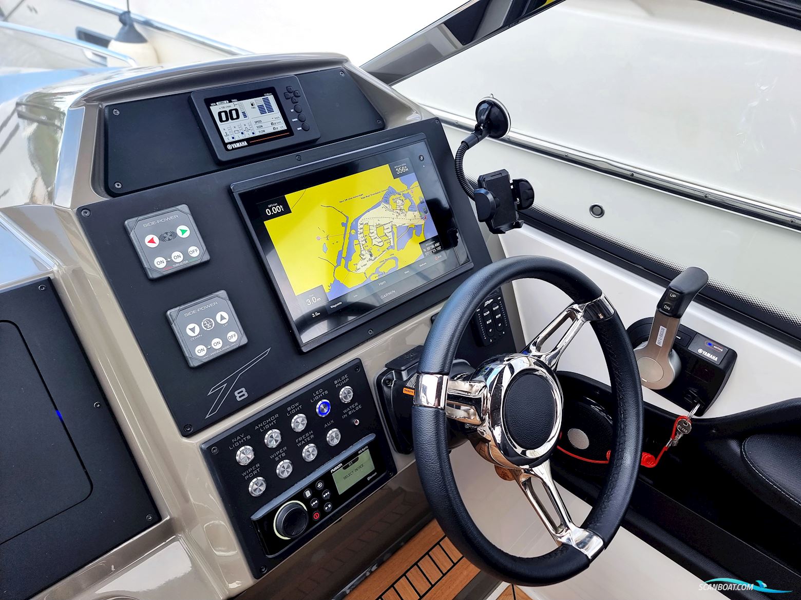 Finnmaster T8 Yamaha F300 XSB2 2022