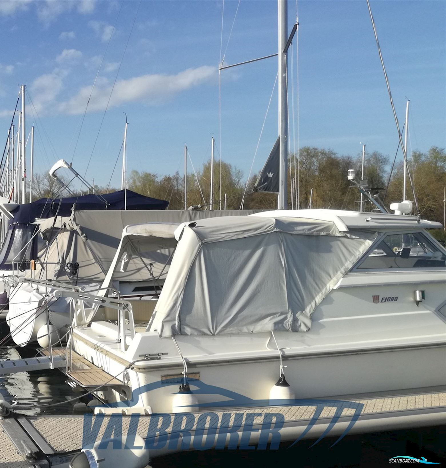 Fjord 32 Cabin