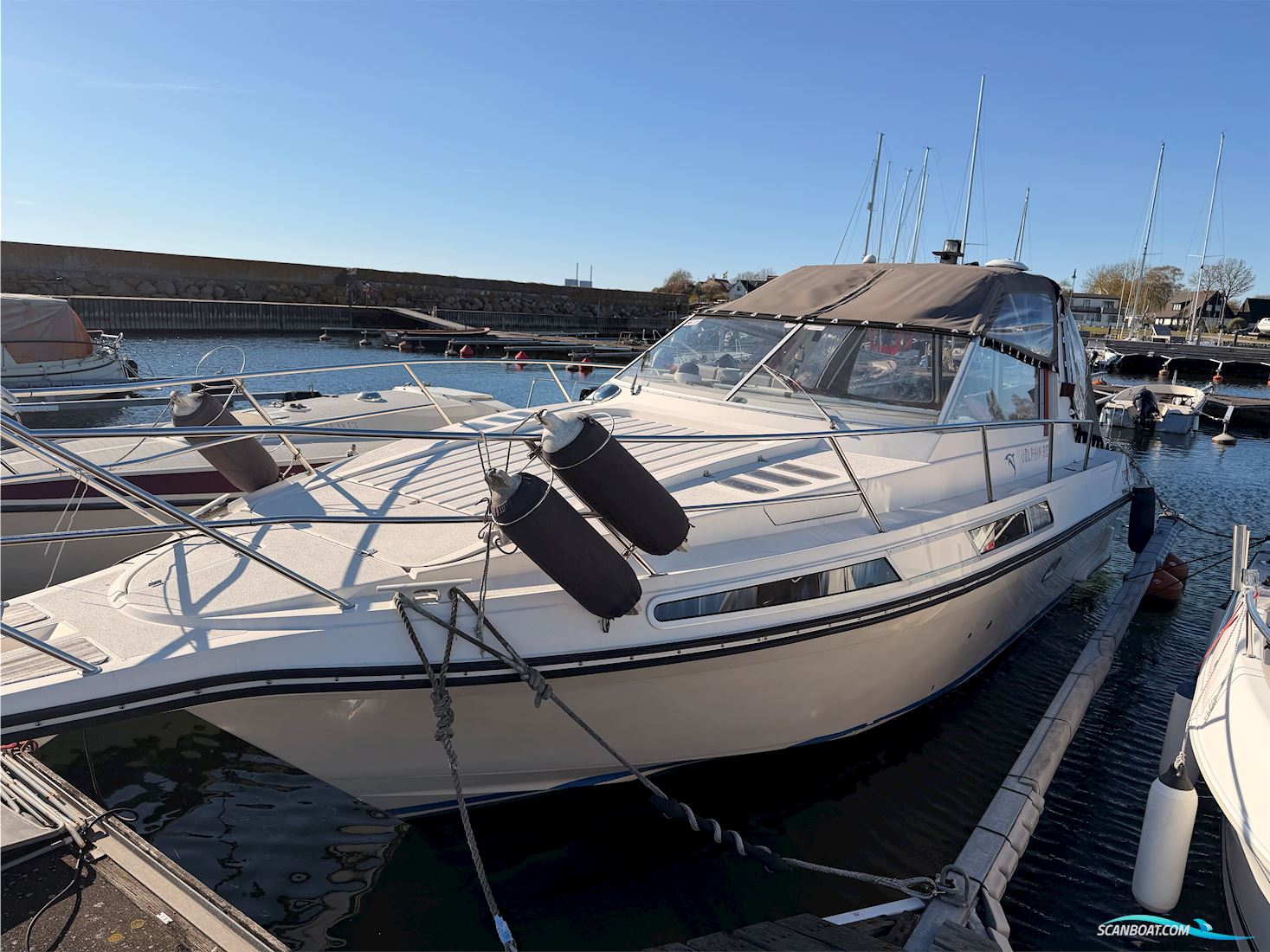 Fjord Dolphin 900