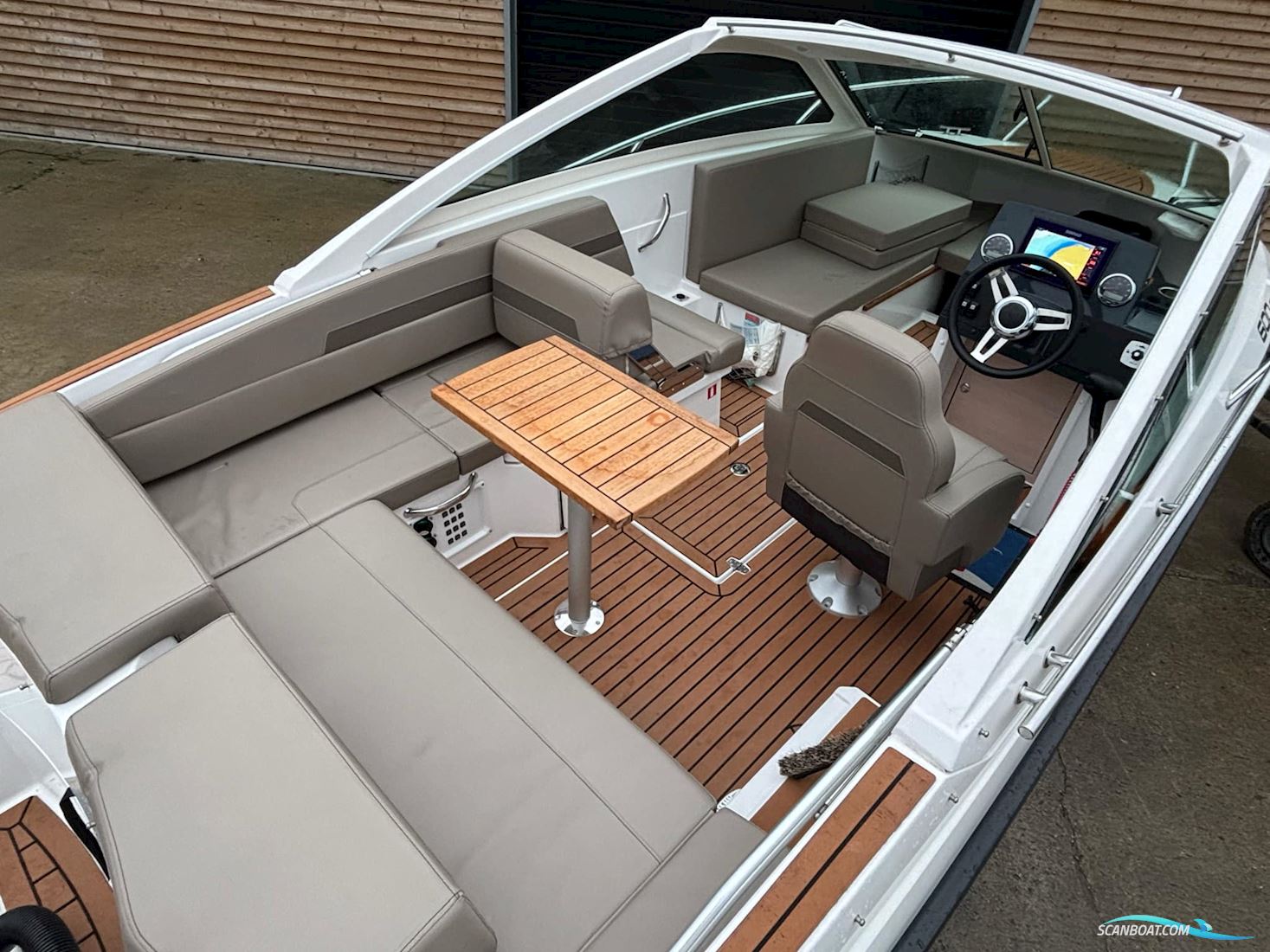 Flipper 600 ST