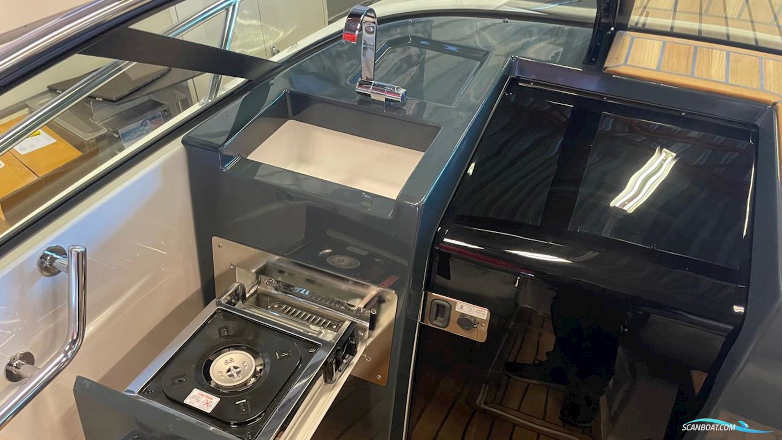 Flipper 700 DC Motorboot 2024, mit Mercury motor, Sweden