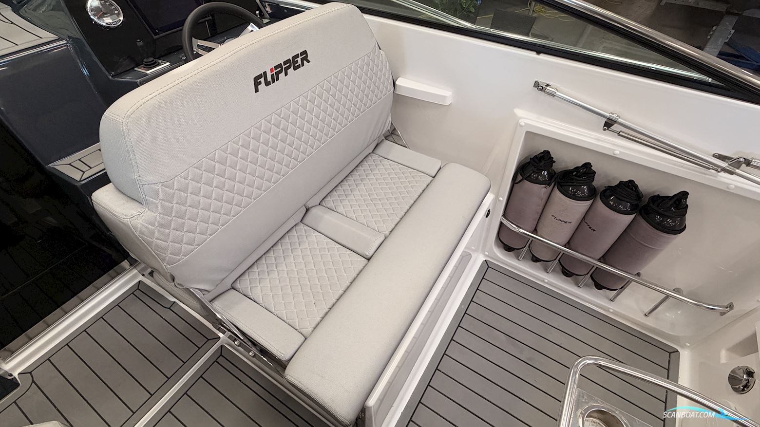 Flipper 700 DC