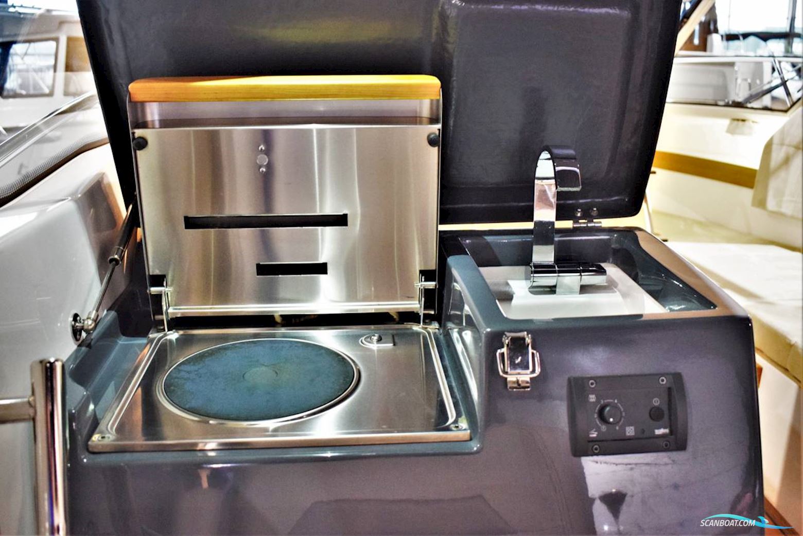 Flipper 700ST m/Yamaha F225 V6 og udstyr