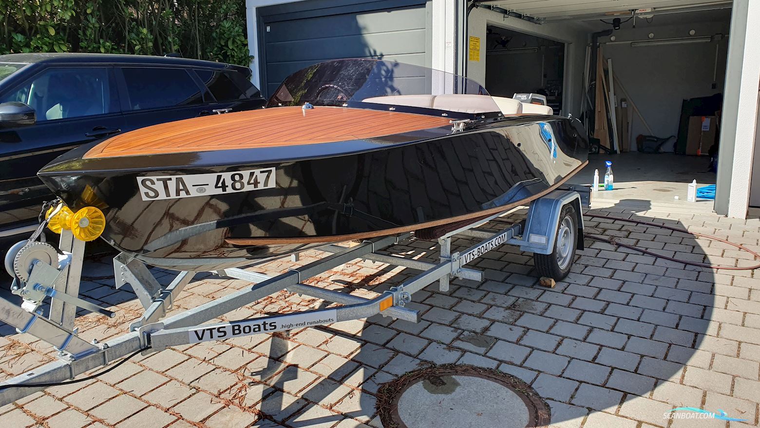 Flying Shark 4.2 Motorboot 2016, mit Torqeedo Cruise 12 motor, Deutschland