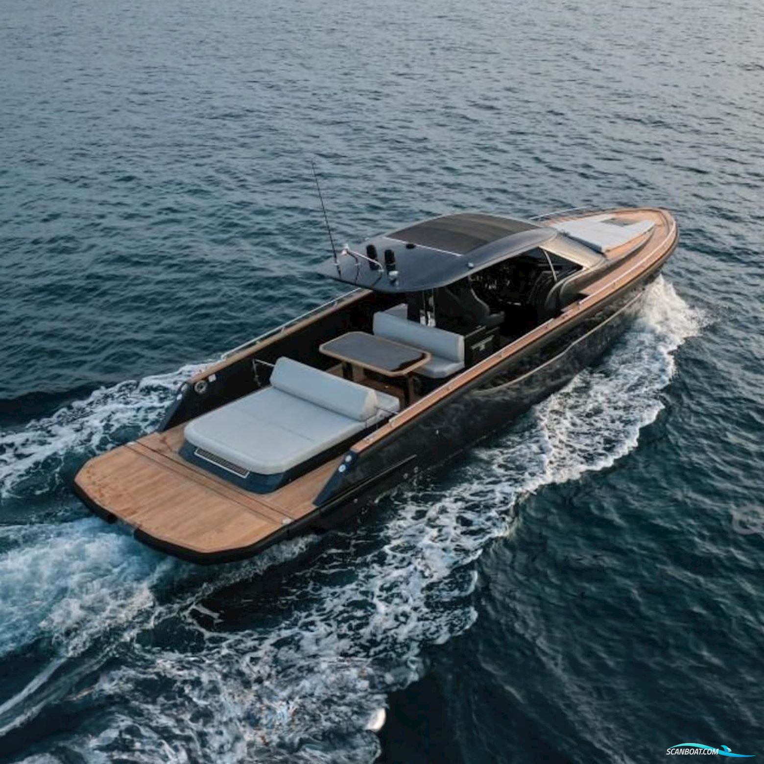 Focus Forza 37 Motorboot 2025, mit Mercury motor, Niederlande