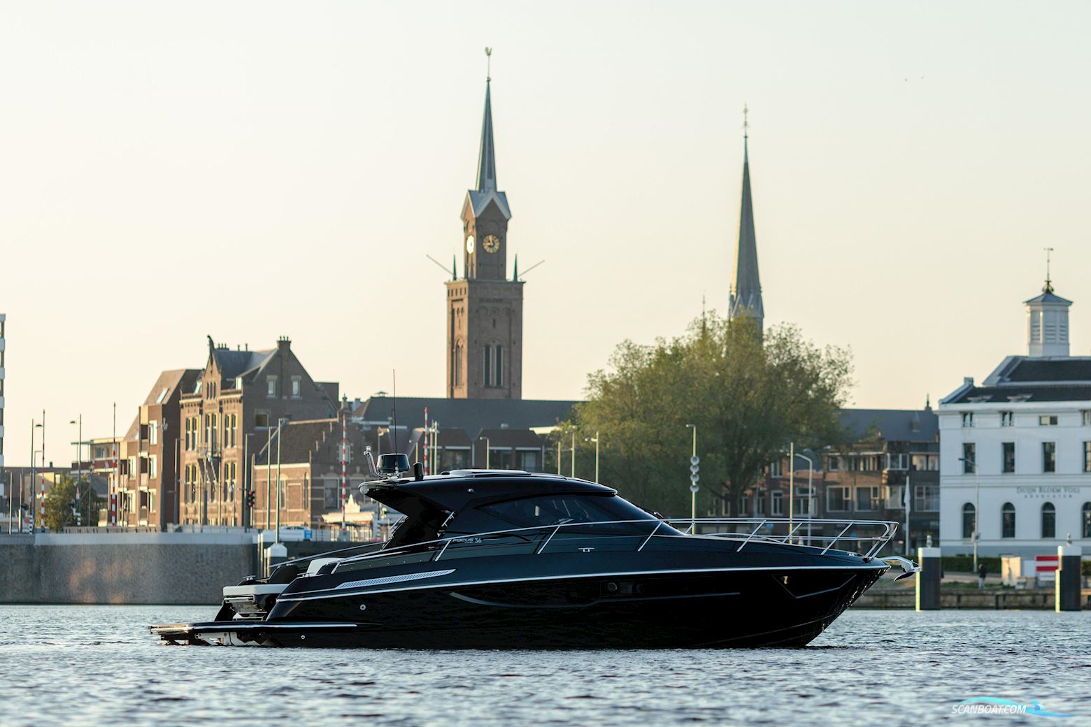 Focus Power 36 Motorboot 2023, mit Mercury motor, Kroatien