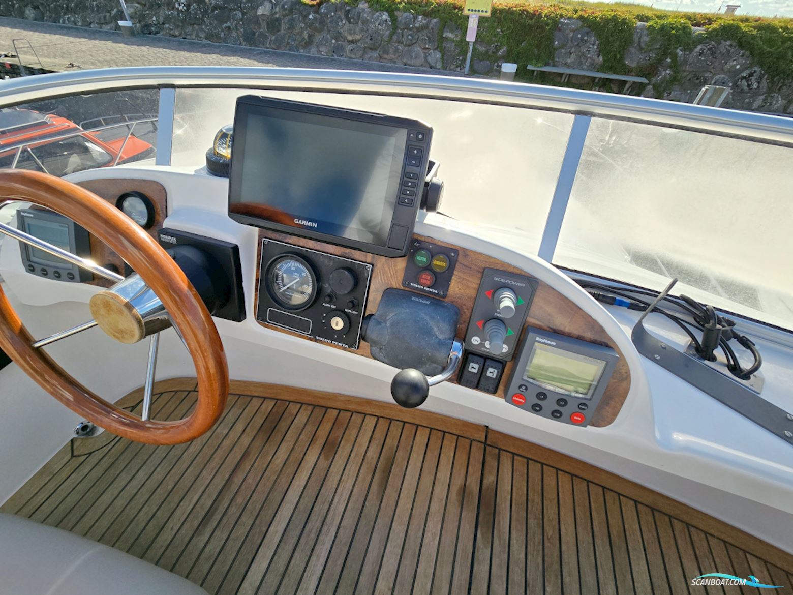 Forbina 10000 Volvo Penta KAD 300 EDC