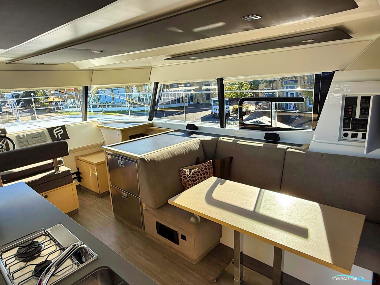 Fountaine Pajot Motorcatamaran MY 37