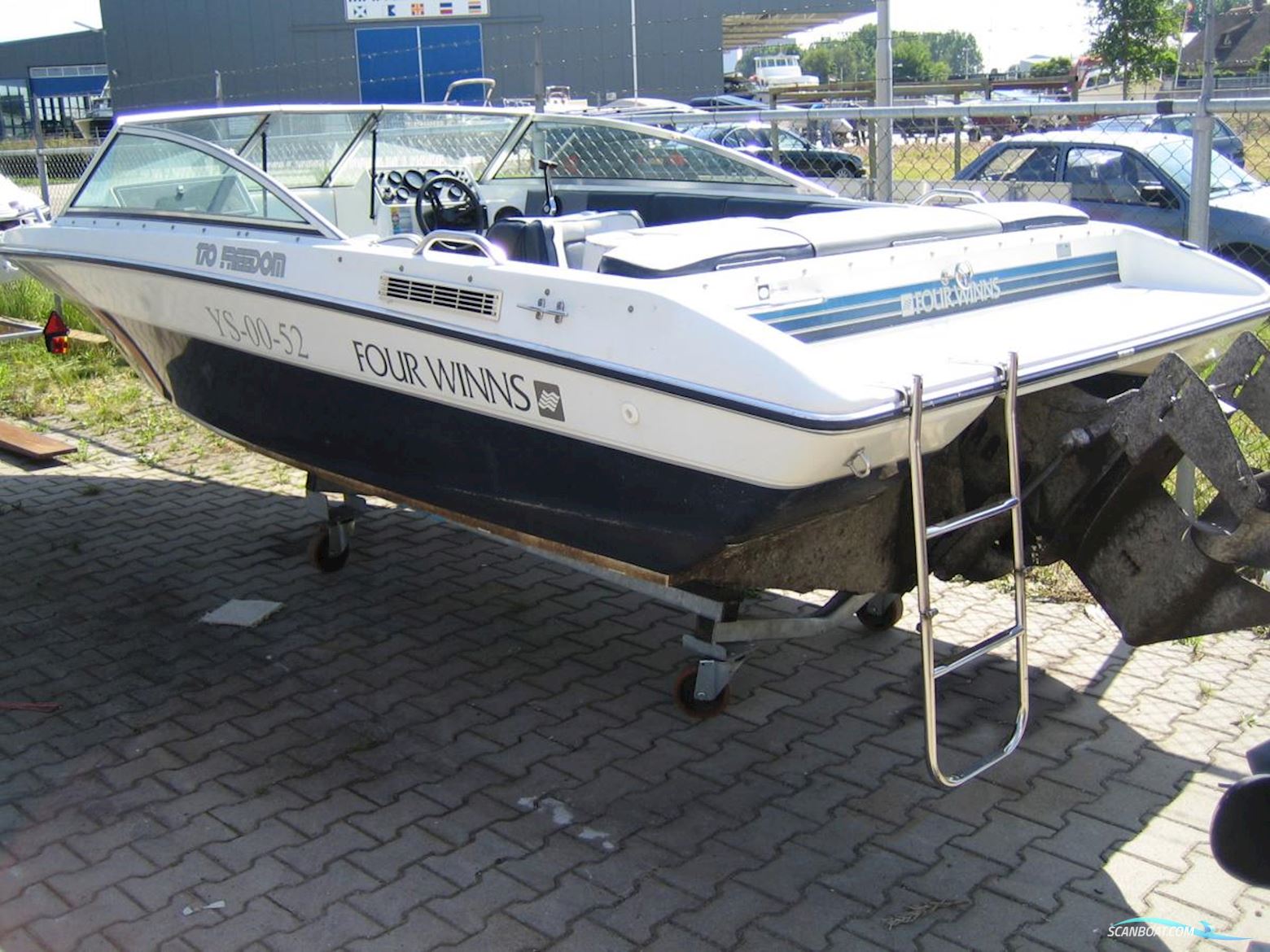 Four Winns  170 Freedom Closed deck