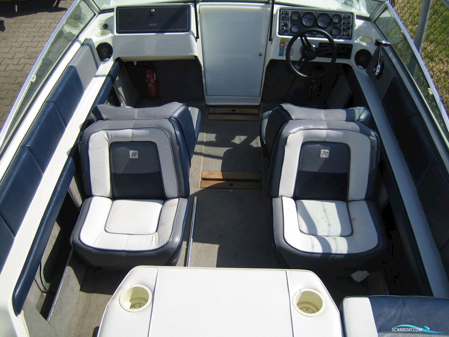 Four Winns  170 Freedom Closed deck