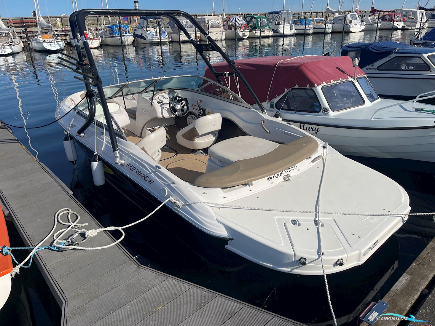 Four Winns 180 Horizon Motorboot 2010, mit Volvo Penta motor, Dänemark