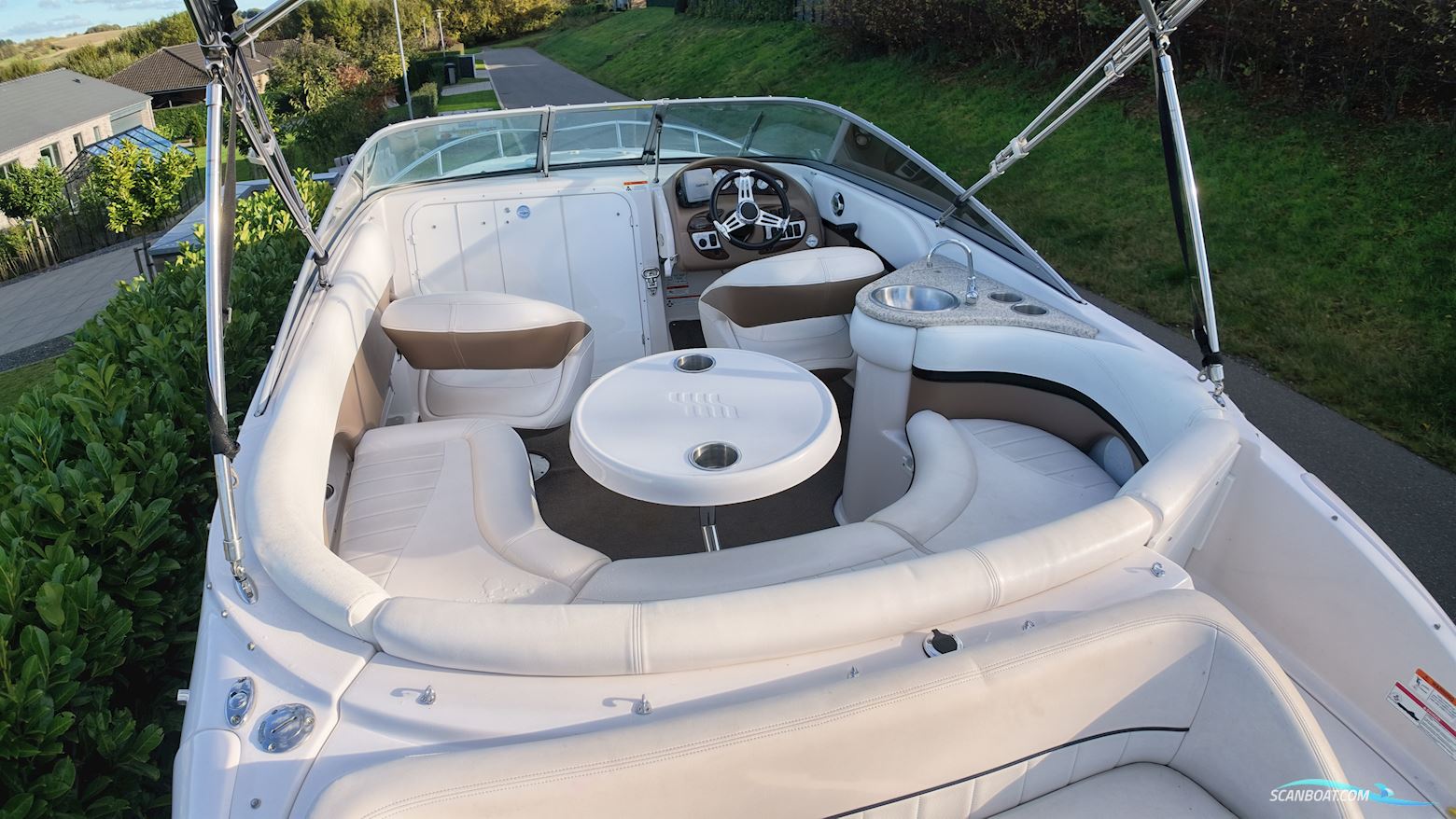 Four Winns 215 sundowner