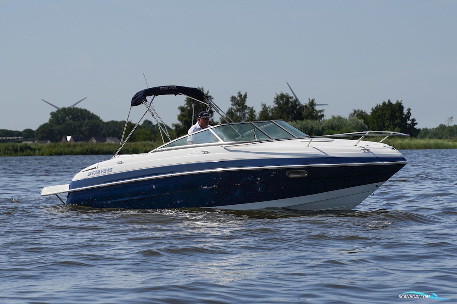 Four Winns 225 Sundowner