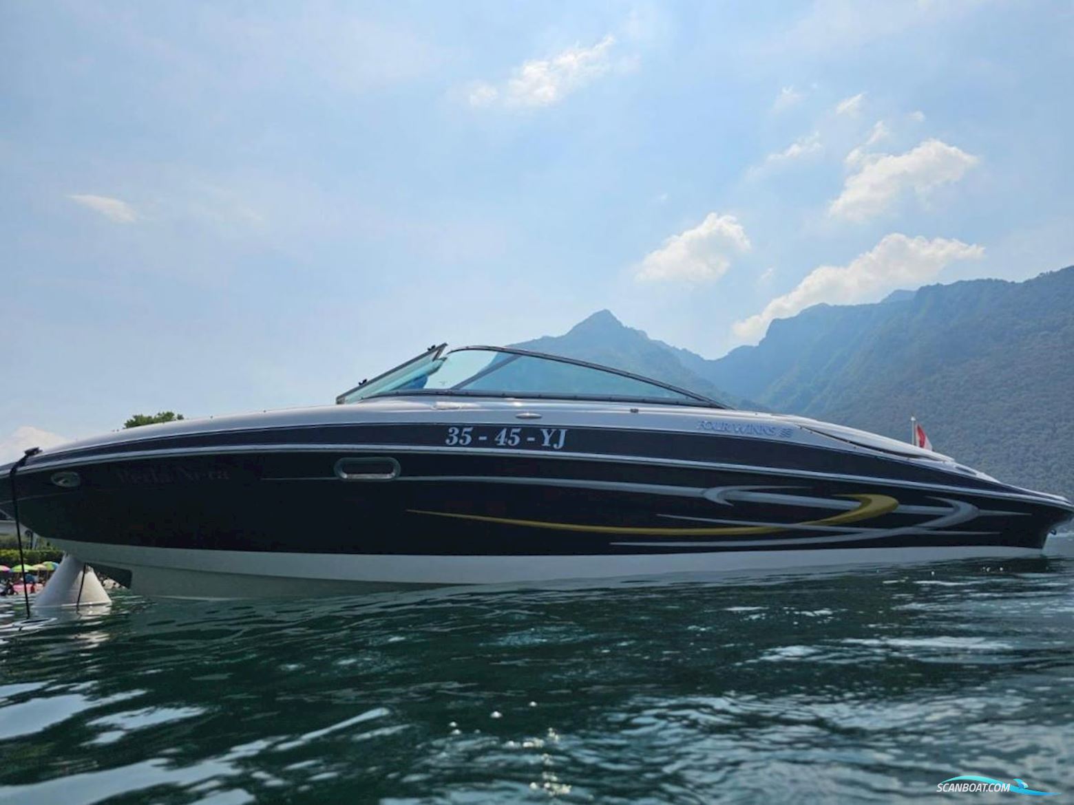 Four Winns 240 Horizon Bowrider