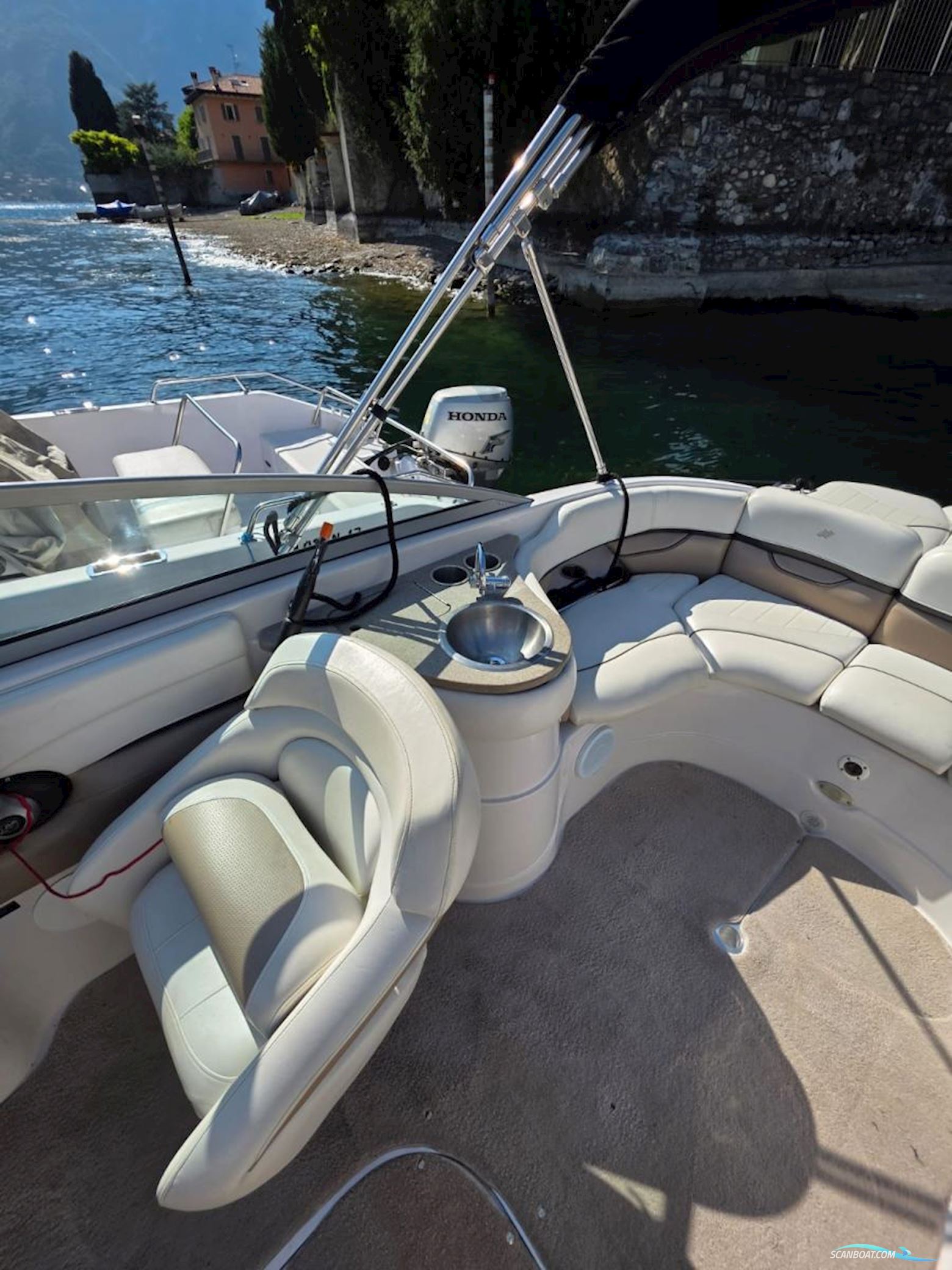 Four Winns 240 Horizon Bowrider