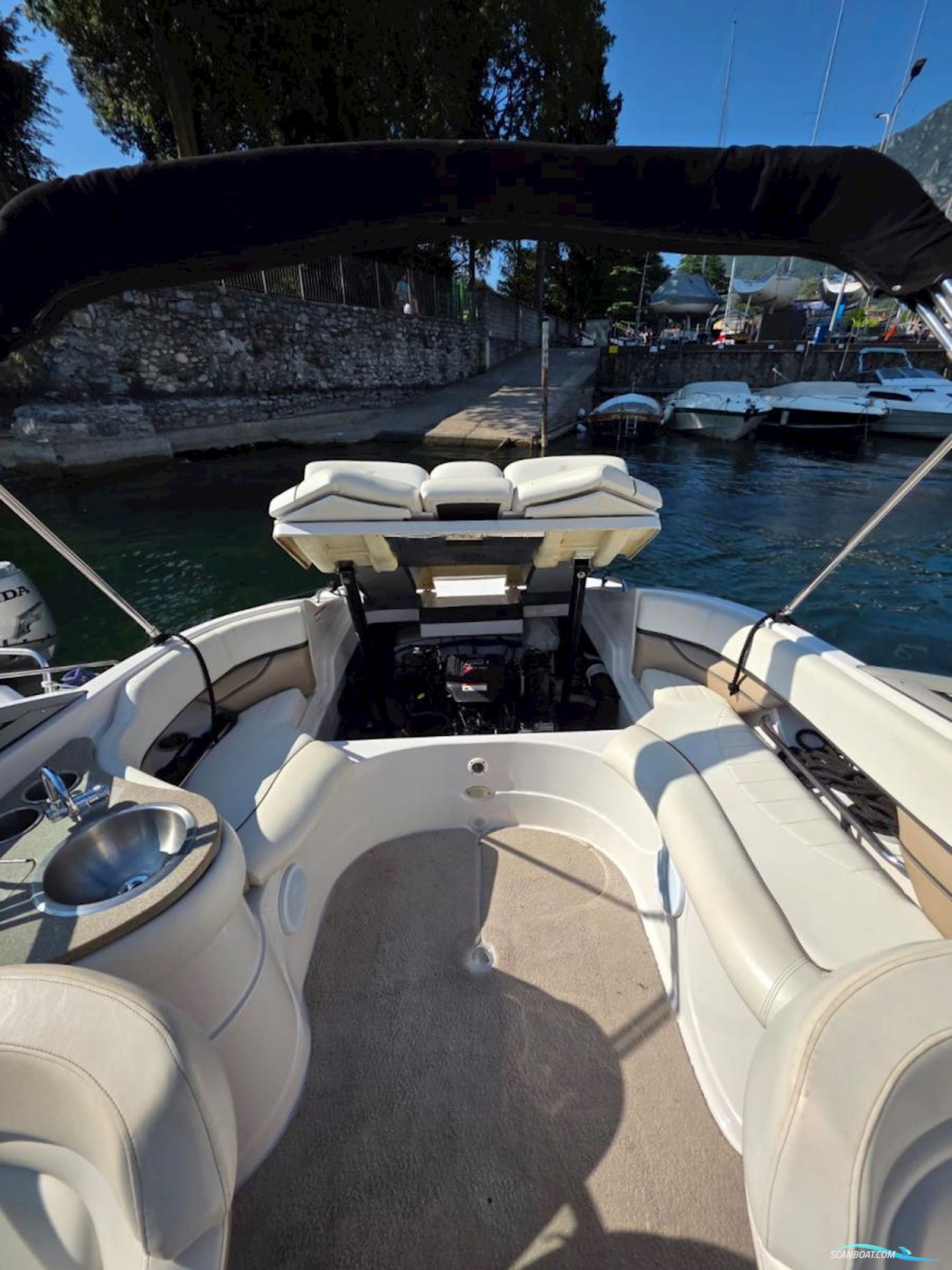 Four Winns 240 Horizon Bowrider