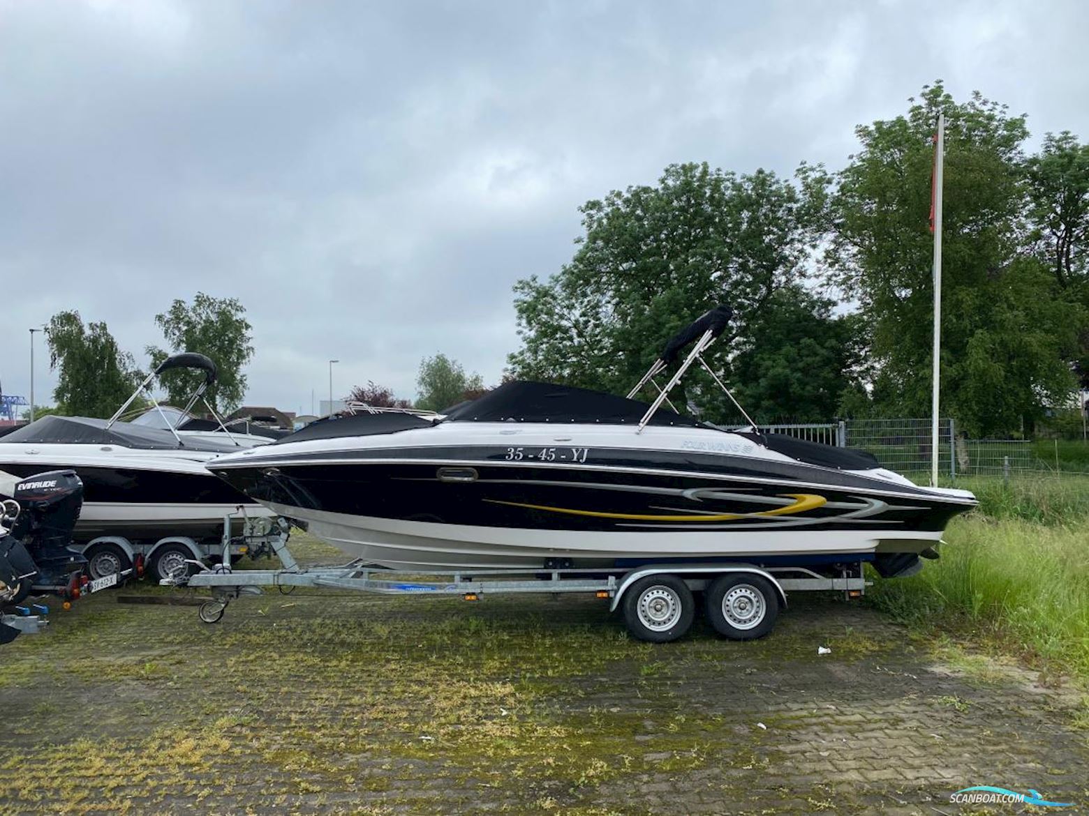 Four Winns 240 Horizon Bowrider