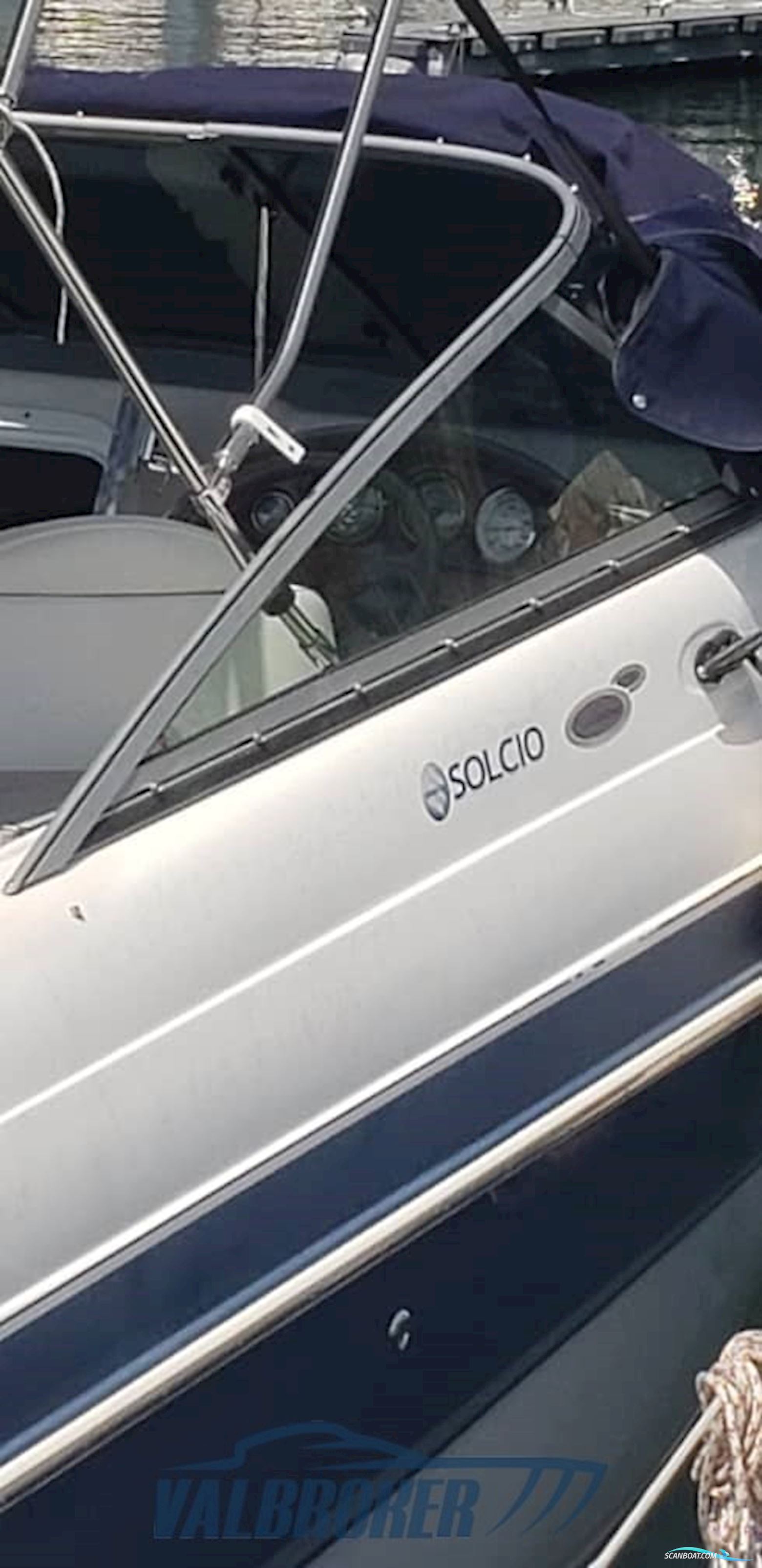 Four Winns 245 Sundowner