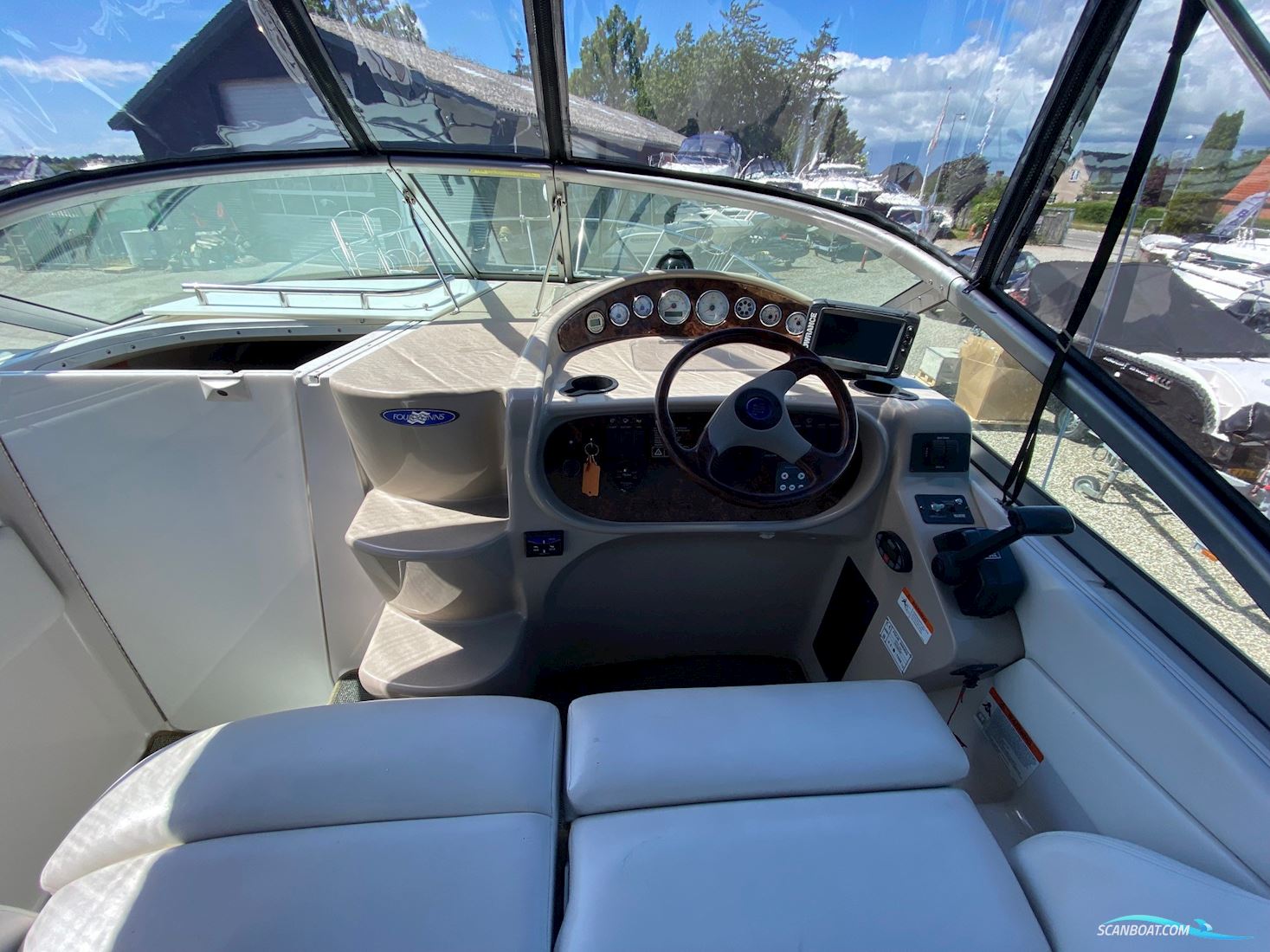 Four Winns 248 Vista Diesel