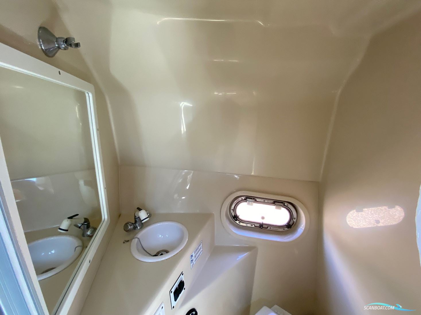 Four Winns 248 Vista Diesel