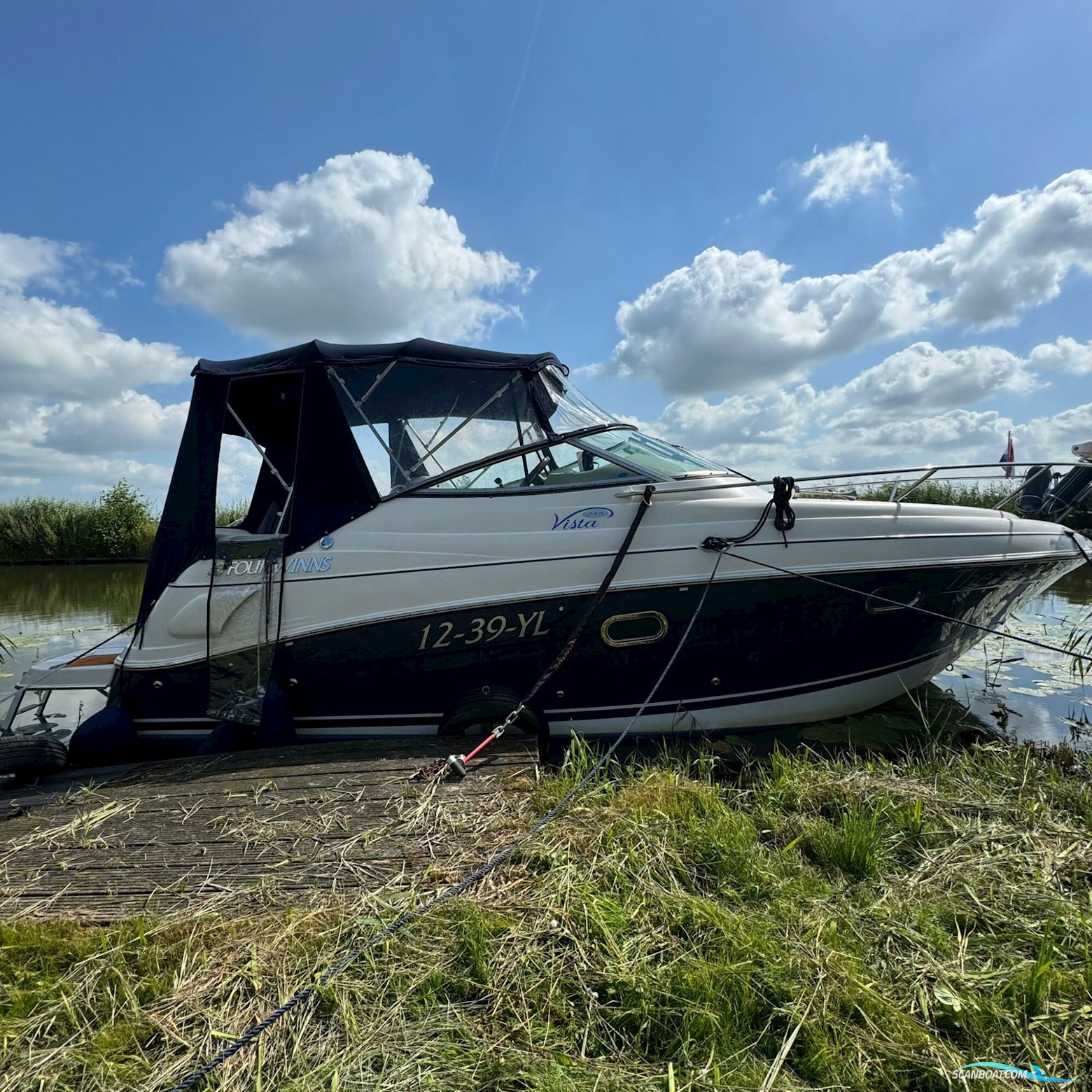 Four Winns 248 Vista