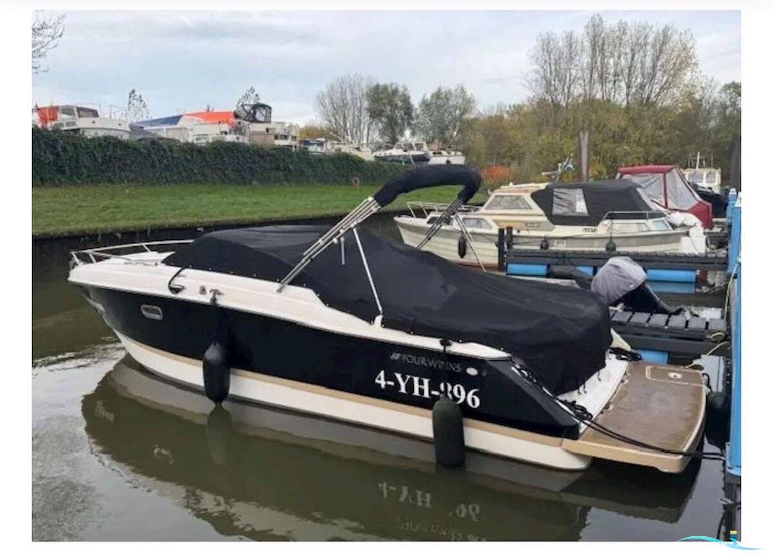 Four Winns 265 S Motorboot 2013, Deutschland