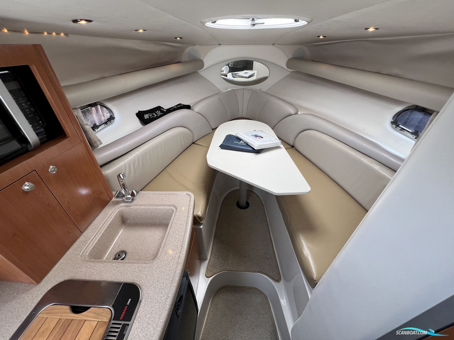 Four Winns 268 Vista