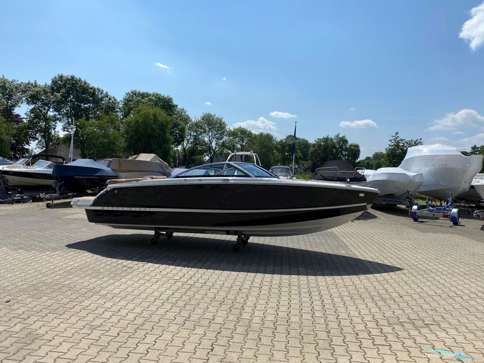 Four Winns H1 Outboard Bowrider