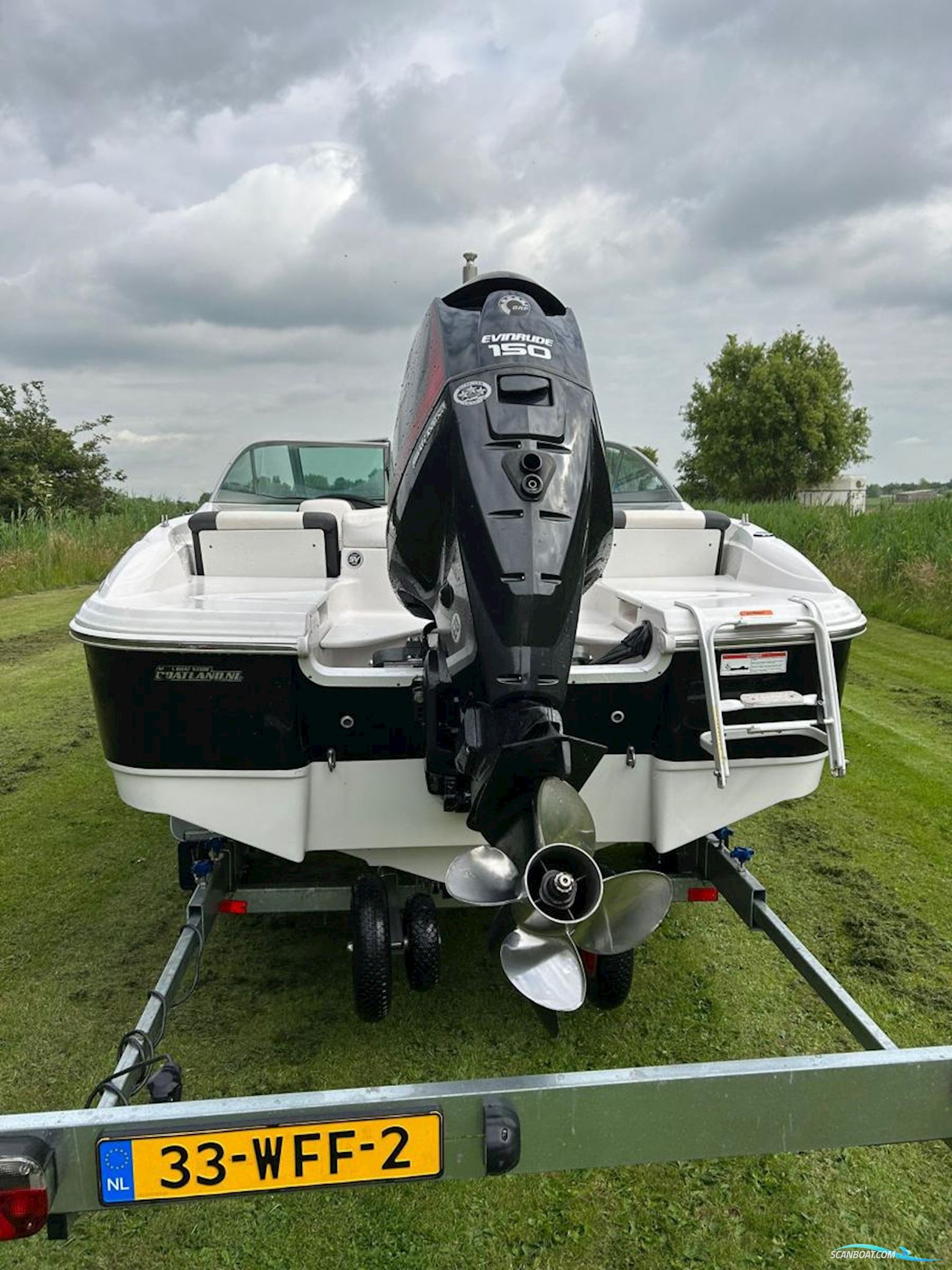 Four Winns H180 Bowrider Outboard