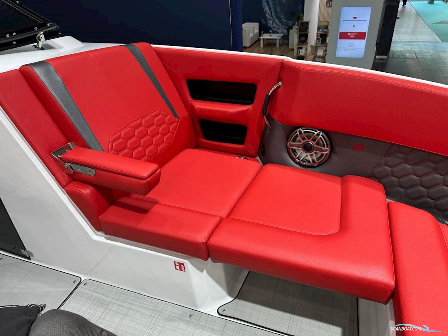 Four Winns H9 Bowrider