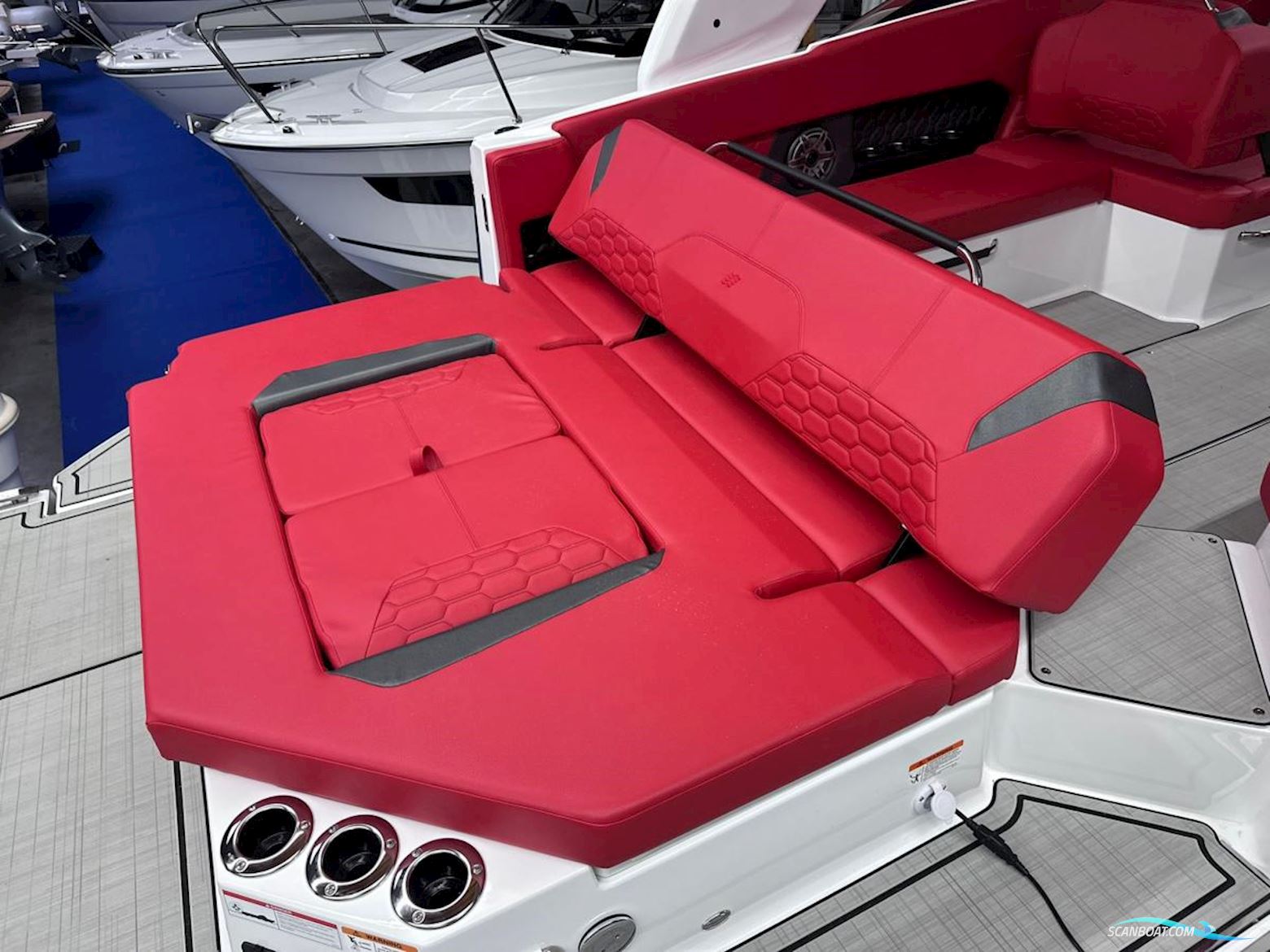 Four Winns H9 Bowrider