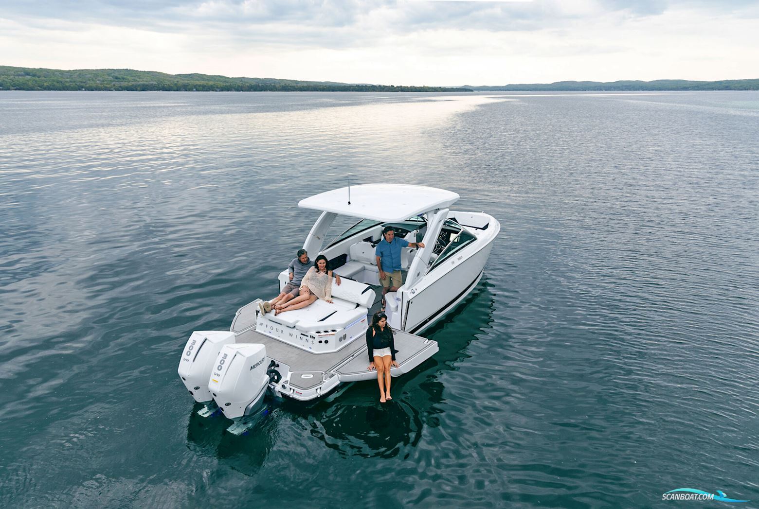 Four Winns H9 Motorboot 2025, mit Mercury / Mercruiser motor, Dänemark