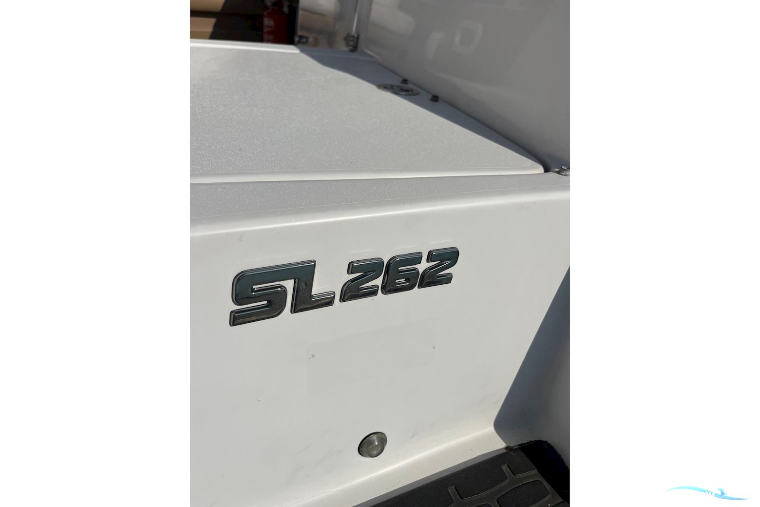 Four Winns SL262