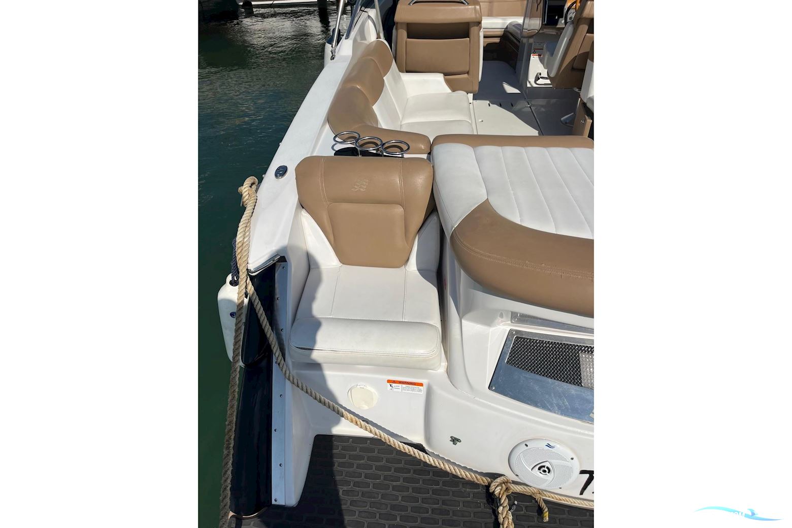 Four Winns SL262