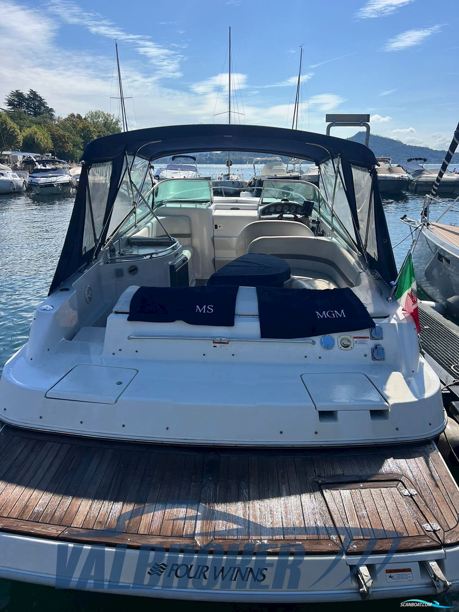 Four Winns Sundowner 285