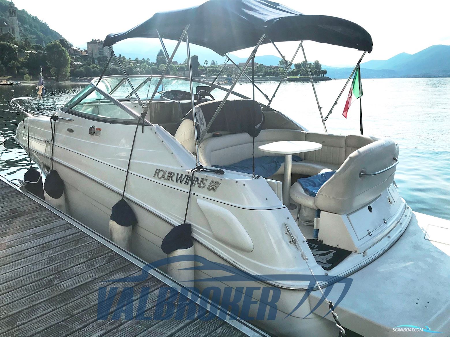 Four Winns Vista 248