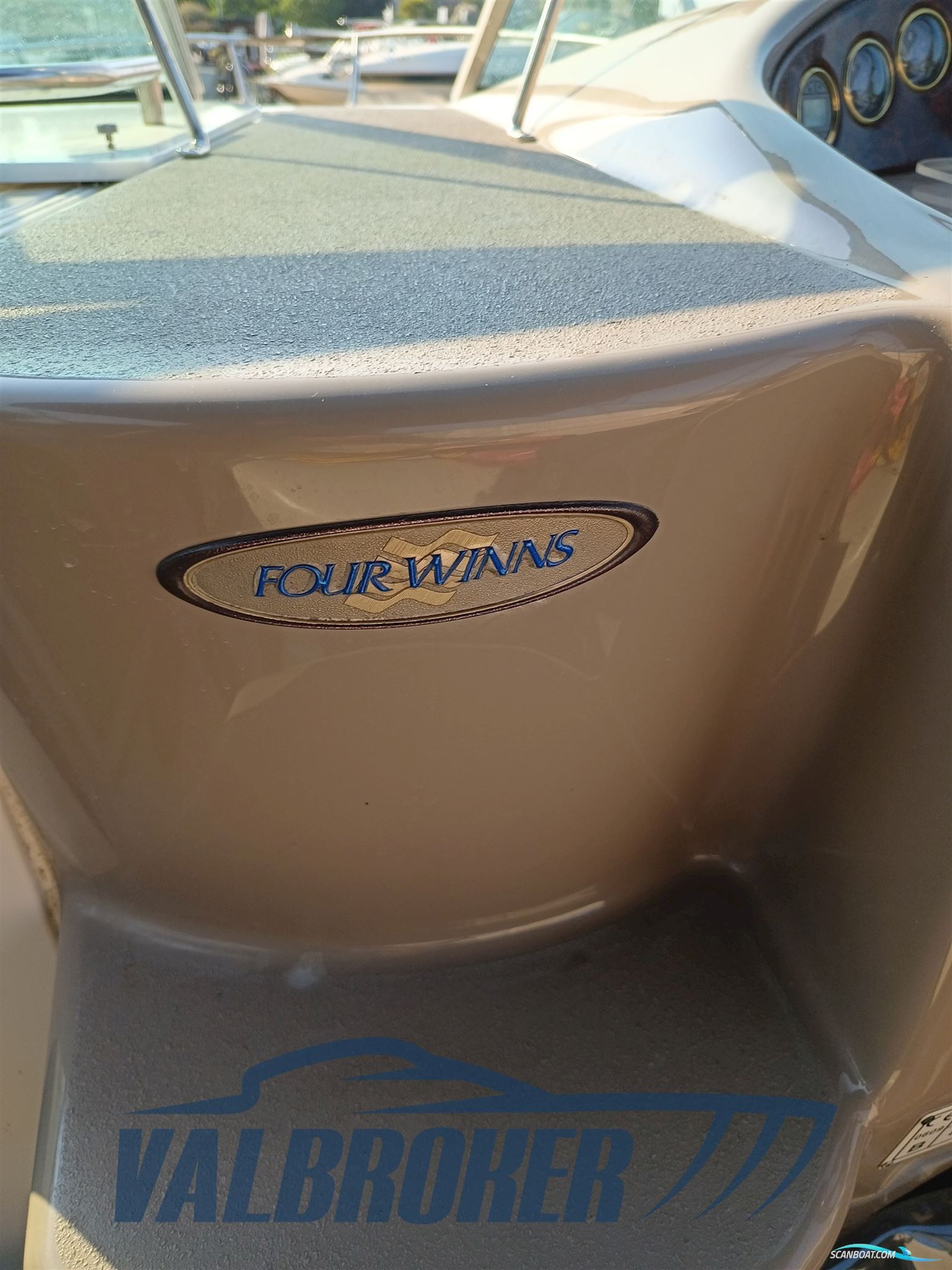 Four Winns Vista 248
