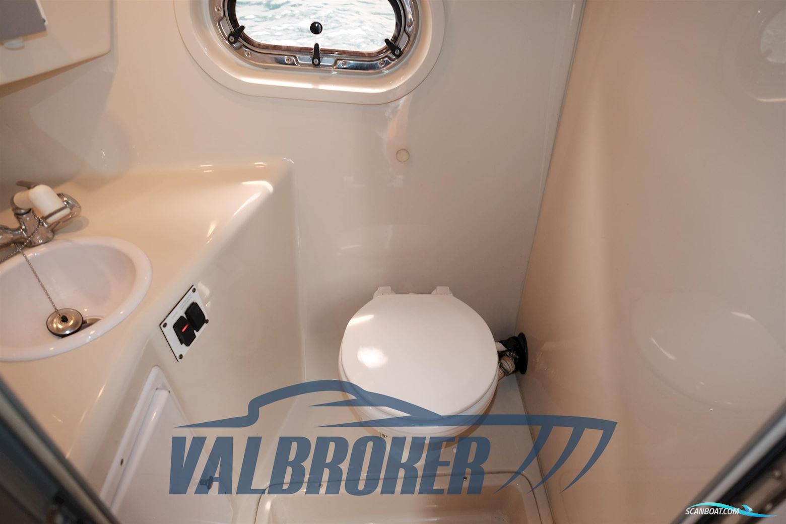 Four Winns Vista 268