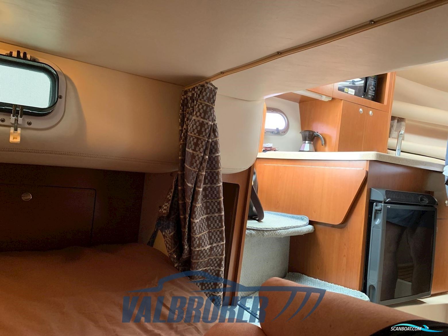 Four Winns Vista 268